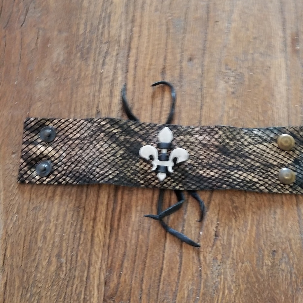 Fleur de lis Bracelet